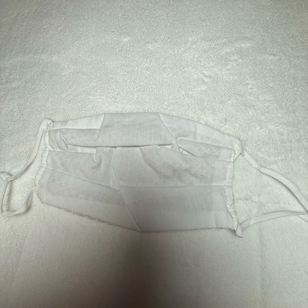 NWT Elegant Rhinestone Mesh Face Mask